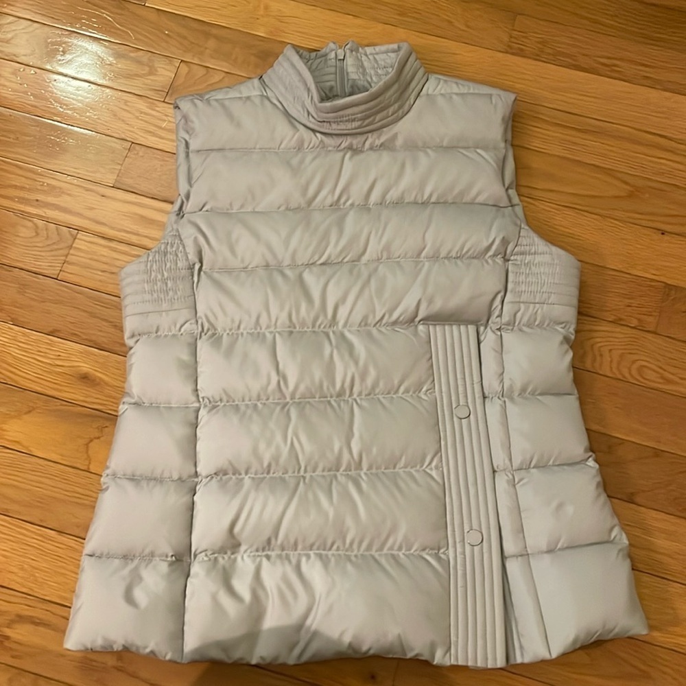 Louis Castel light grey puffer vest small